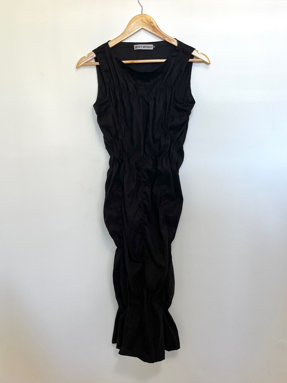 Issey Miyake Faux Suede Ruched Bubble Style Black Midi Dress Size 2